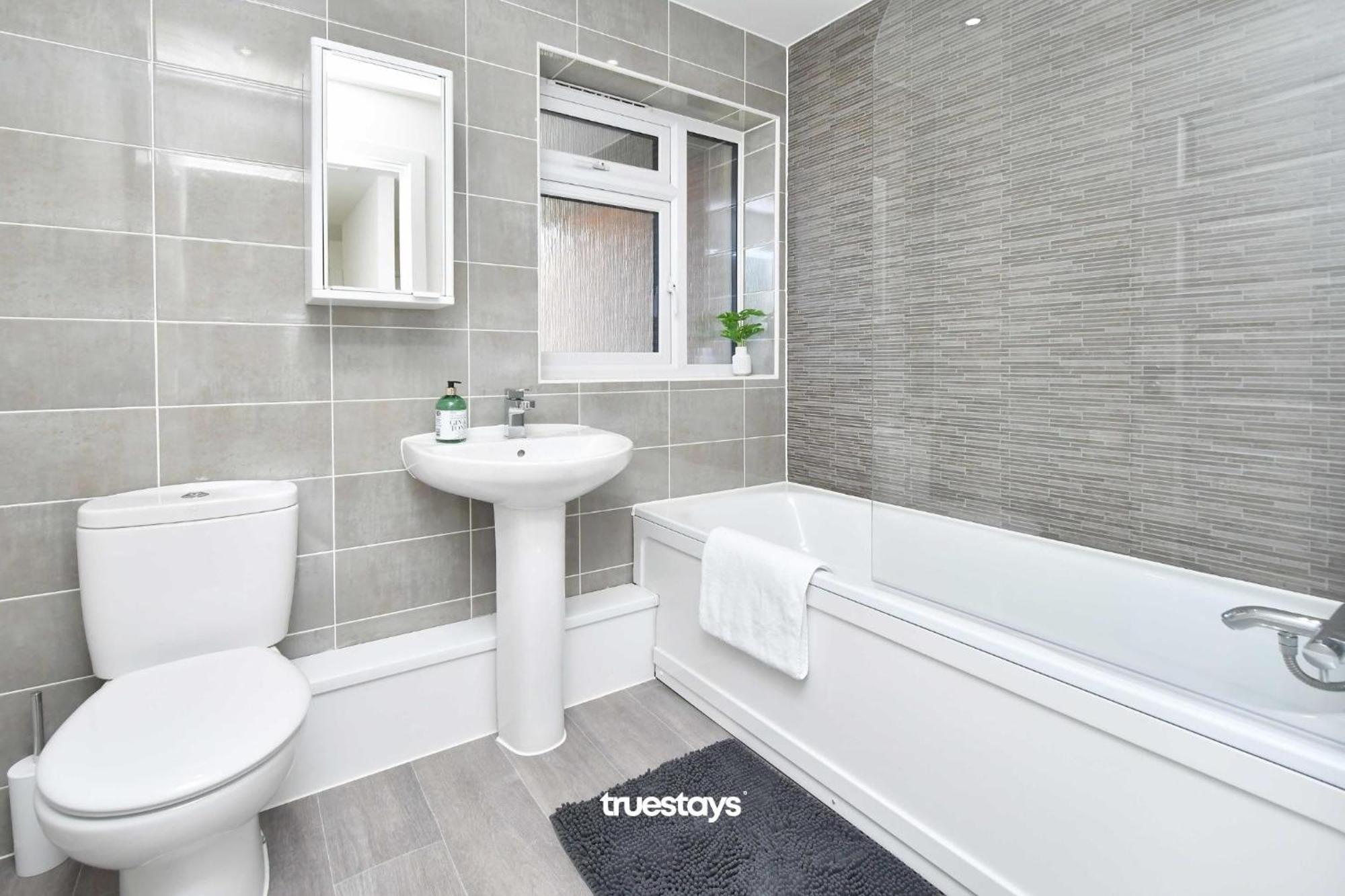 Regal House By True Stays - 3 Bedroom House In Stoke-On-Trent Stoke-on-Trent Exterior foto