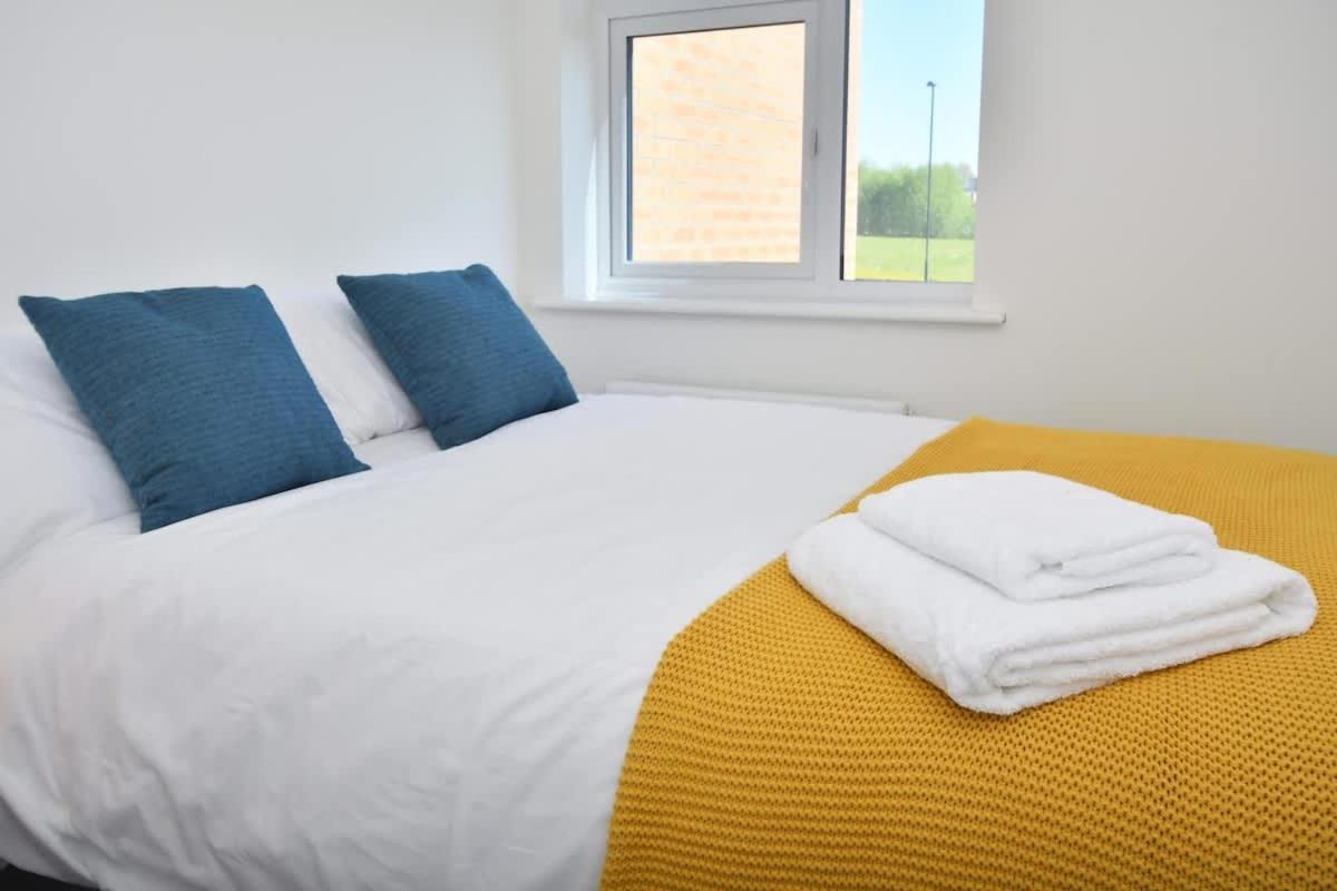 Regal House By True Stays - 3 Bedroom House In Stoke-On-Trent Stoke-on-Trent Exterior foto