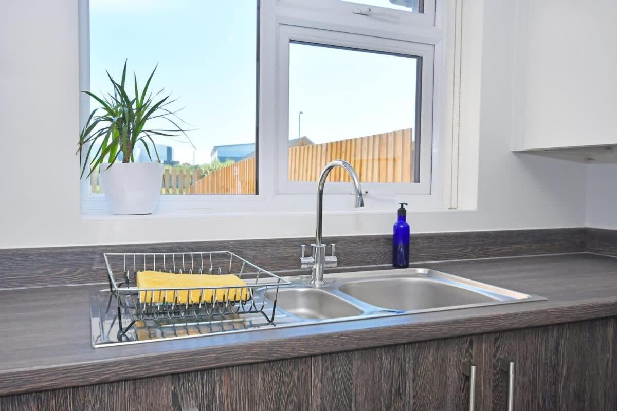 Regal House By True Stays - 3 Bedroom House In Stoke-On-Trent Stoke-on-Trent Exterior foto