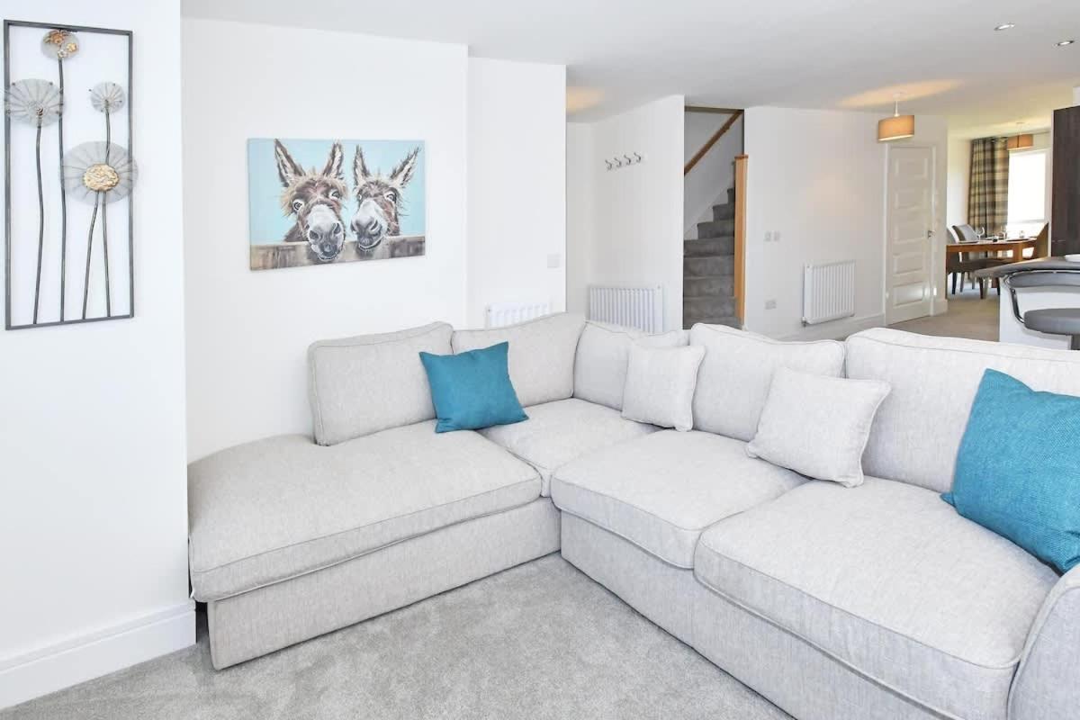 Regal House By True Stays - 3 Bedroom House In Stoke-On-Trent Stoke-on-Trent Exterior foto